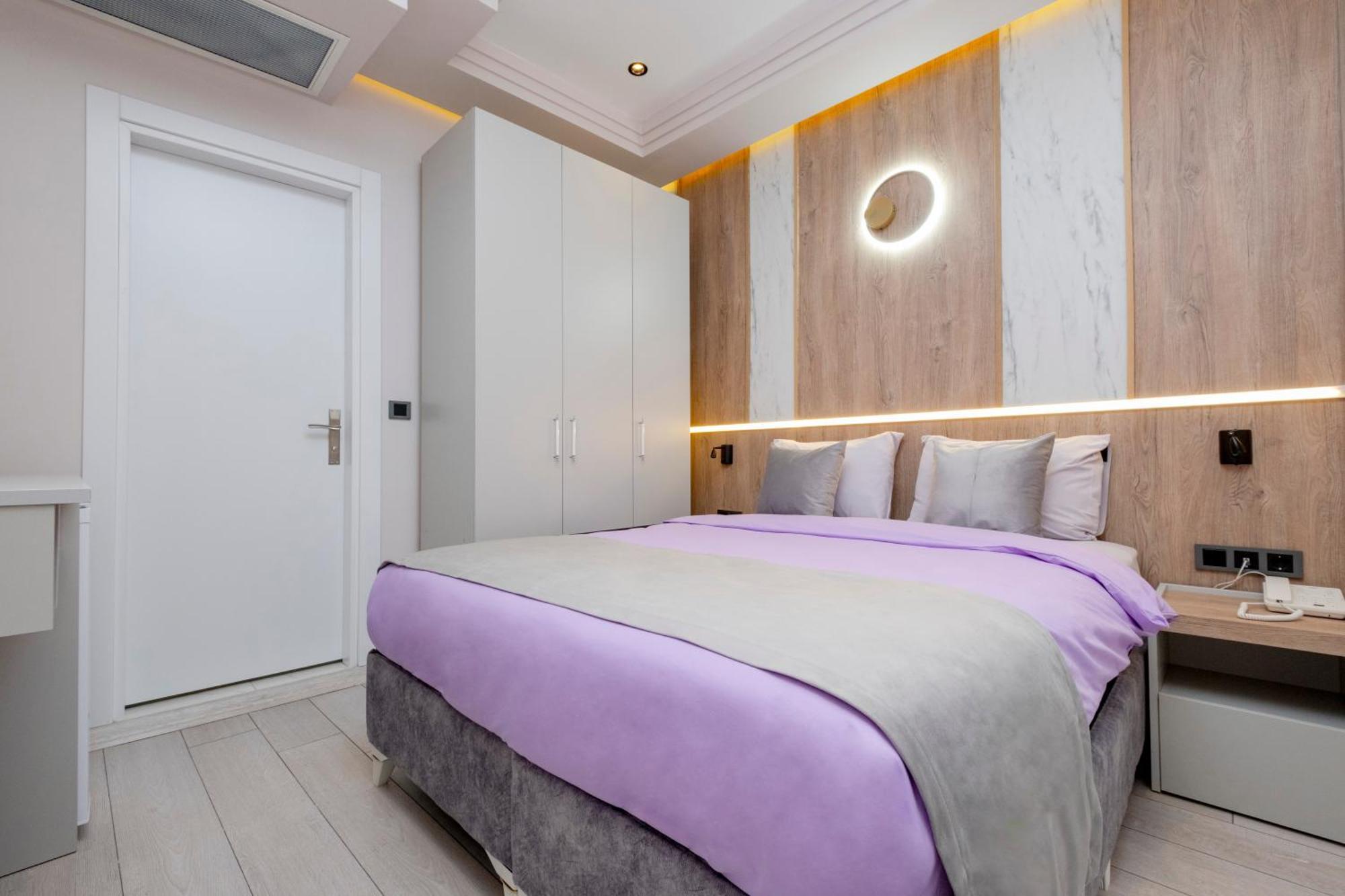 Lavender Airport Hotel Arnavutkoy Eksteriør billede