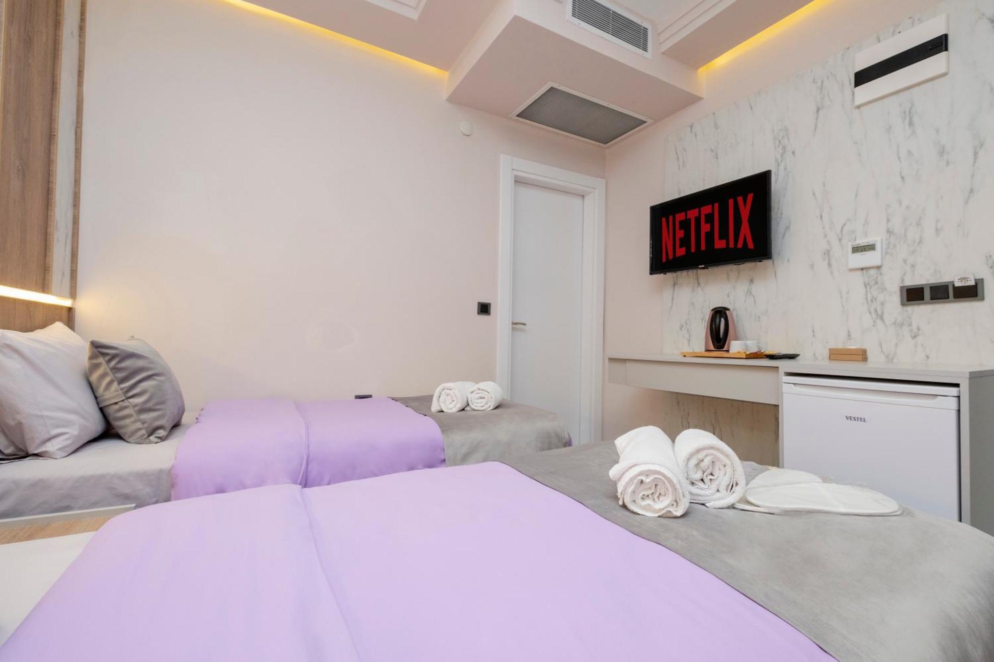 Lavender Airport Hotel Arnavutkoy Eksteriør billede