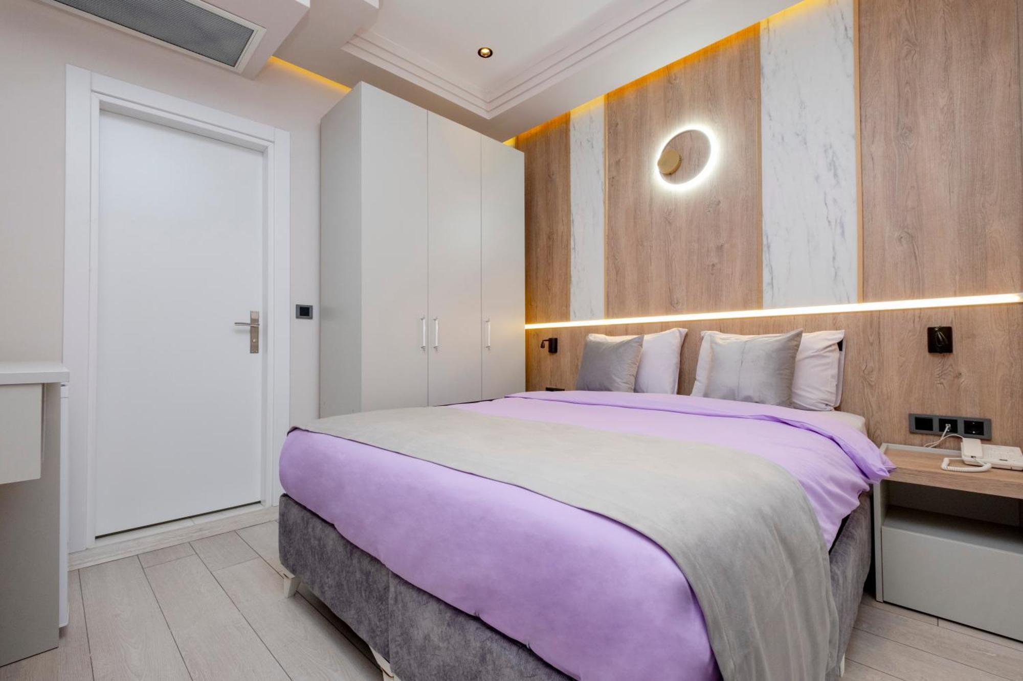 Lavender Airport Hotel Arnavutkoy Eksteriør billede